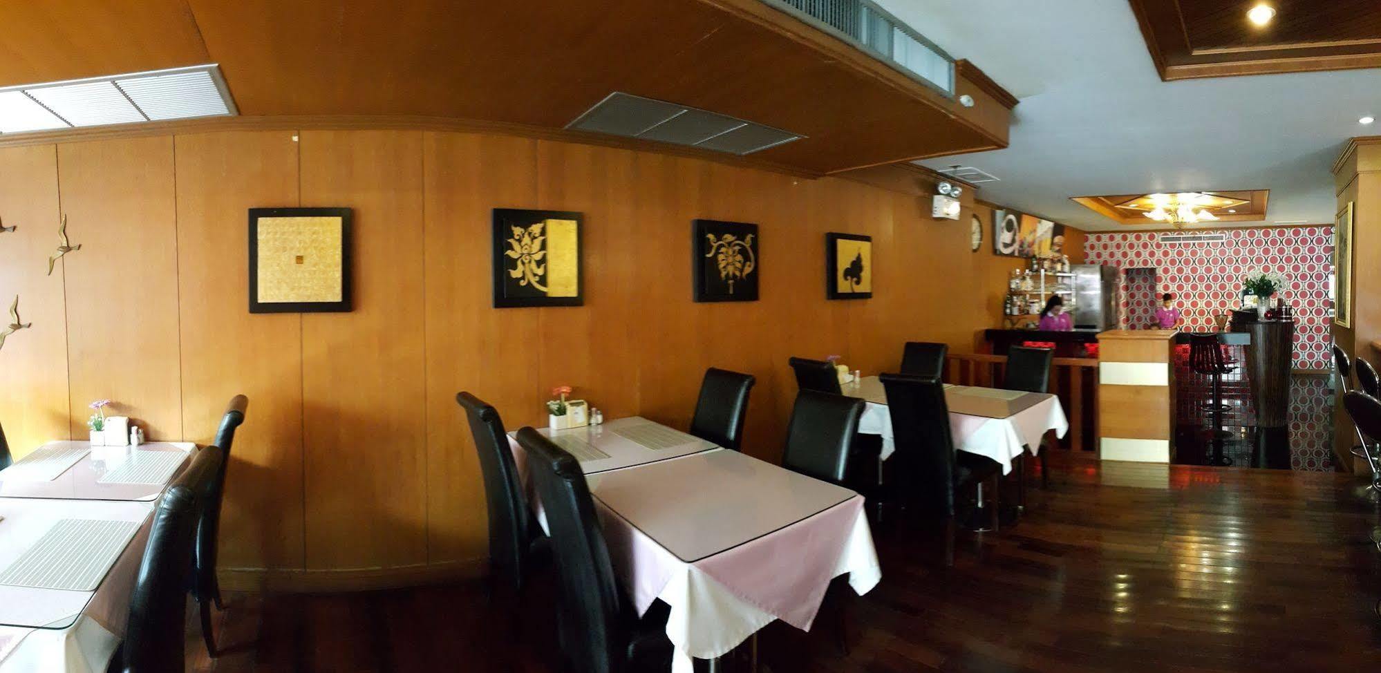 Dynasty Inn Патая Екстериор снимка